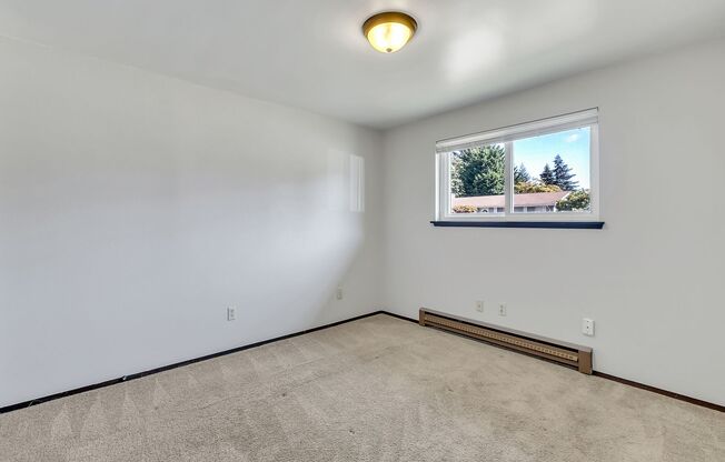 3 beds, 1 bath, $2,495