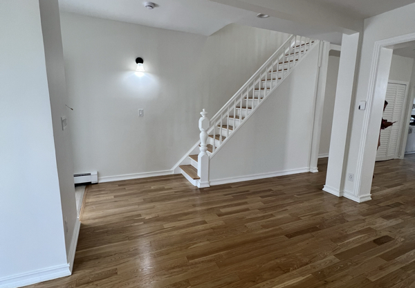 8823 77 ST