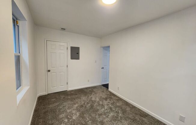 2 beds, 1 bath, $1,150