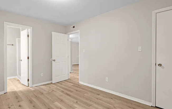 6116 SPICE RDG LN