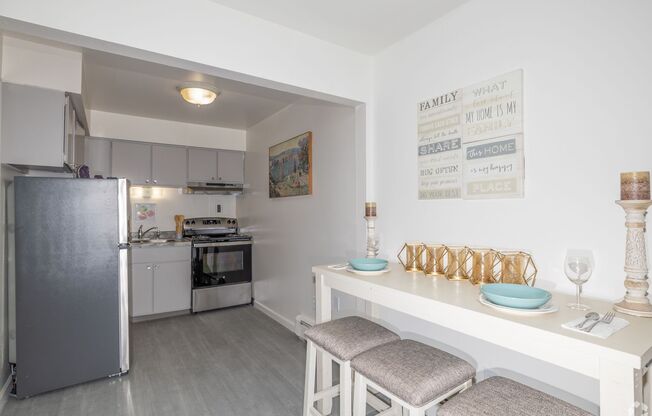 1 bed, 1 bath, 525 sqft, $1,015, Unit 214