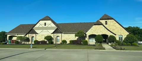 218 REGAL CT