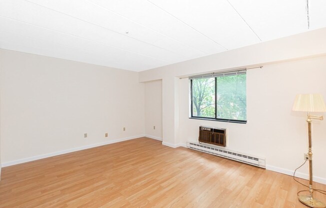 1 bed, 1.5 baths, 853 sqft, $3,200, Unit 307
