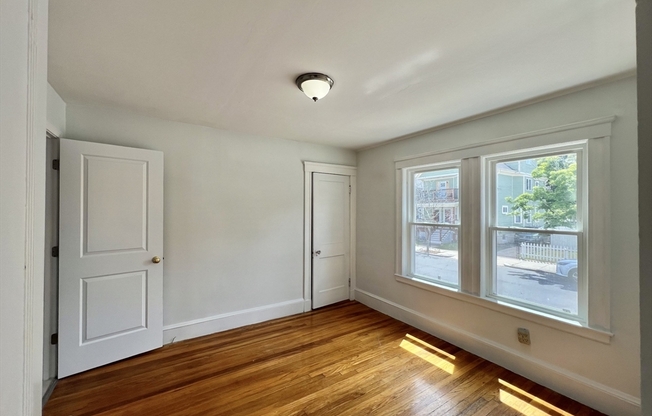 2 beds, 1 bath, 1,026 sqft, $2,850, Unit 86