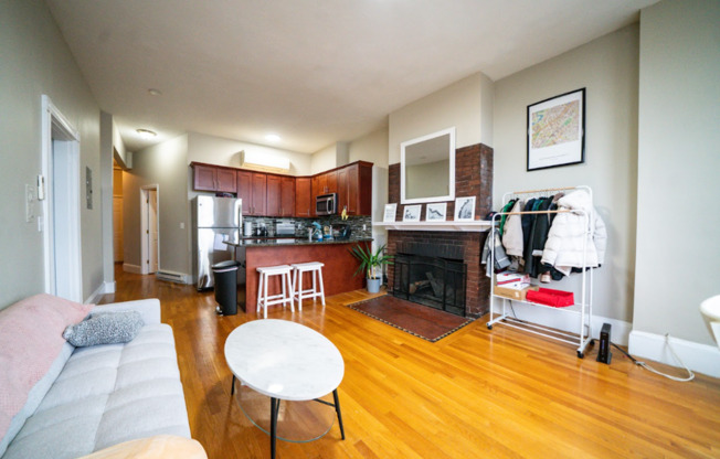 39 BAY STATE RD