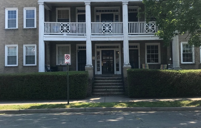 2826 West Grace Street