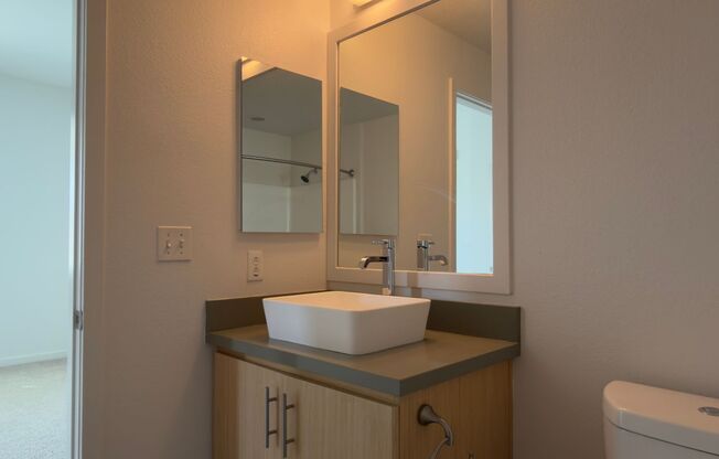 2 beds, 2 baths, 1,072 sqft, $3,495, Unit 525