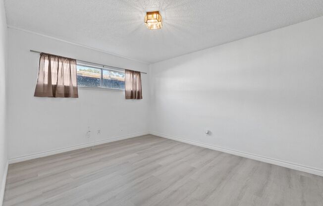 Welcome to this modern, remodeled condo!