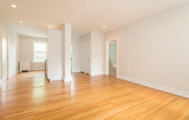 17a Forest St.