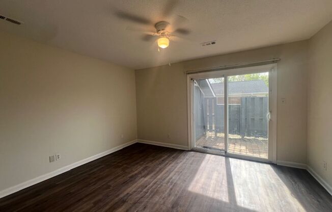 3 beds, 2 baths, $1,450