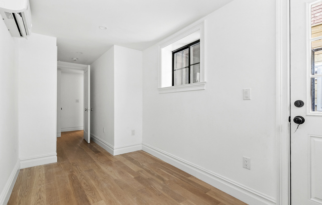 90 PUTNAM AVE