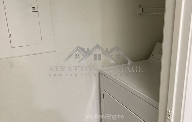 1 bed, 1 bath, 692 sqft, $1,140, Unit 367