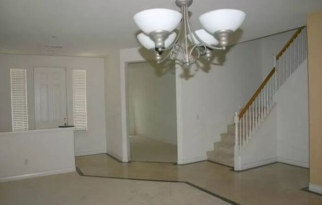 Gorgeously Spacious 5 bedroom Home for Rent in North Fontana