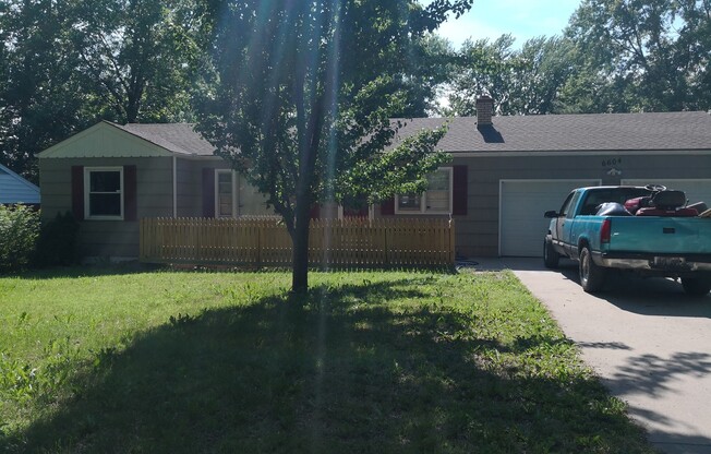 4 beds, 2 baths, $1,700