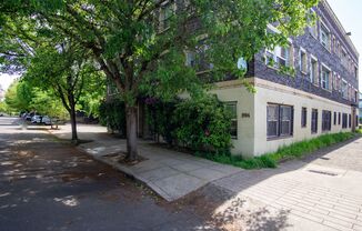 Darling Kerns Two-Story Apartment with Spiral Staircase!