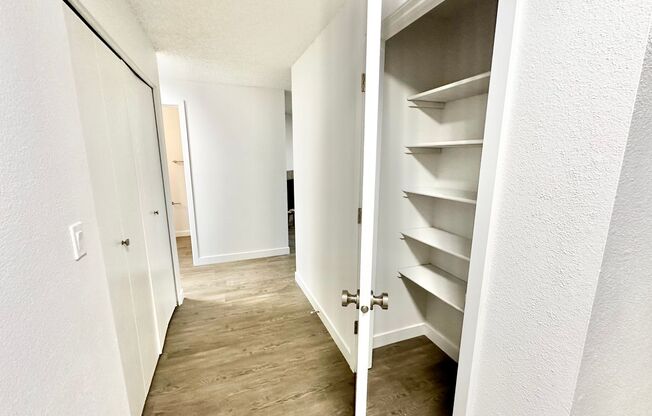 2 beds, 1.5 baths, 925 sqft, $1,695, Unit UNIT 18