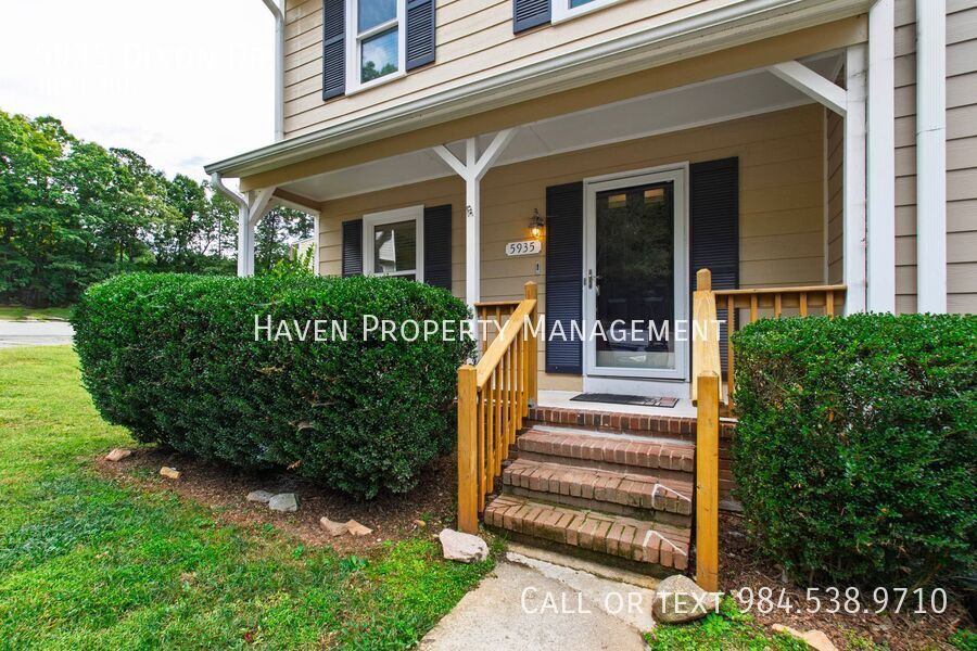 5935 DIXON DR