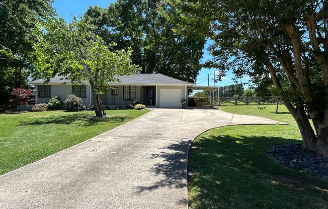 Cozy & Stylish 2-Bed, 2-Bath Home with Front Porch and Garage