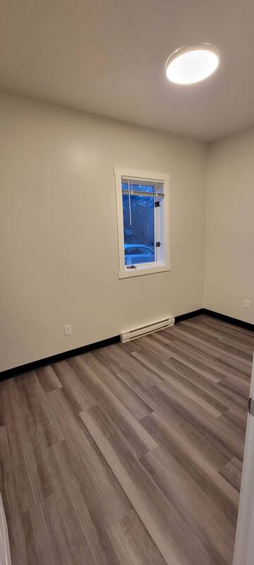 3 beds, 1 bath, 1,200 sqft, $1,710