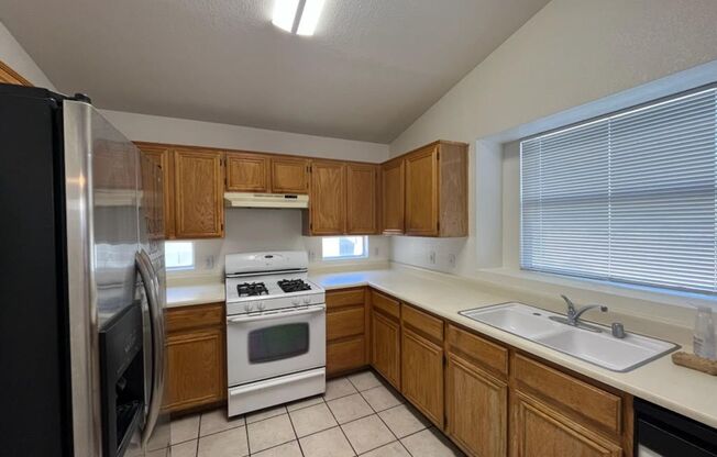 3 beds, 2 baths, $1,850