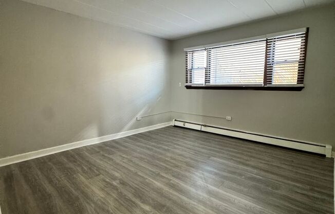 33rd Ave Apartments