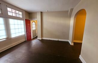 Studio, 1 bath, $825, Unit 22