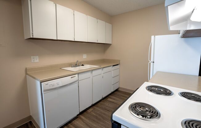 1 bed, 1 bath, 675 sqft, $1,195, Unit 179