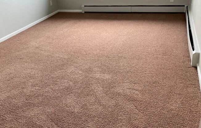 2 beds, 1.5 baths, 1,100 sqft, $1,375, Unit 800-303