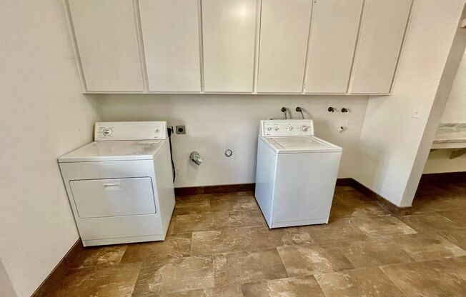 1 bed, 1 bath, 800 sqft, $800, Unit #5