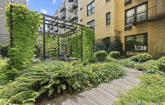 Studio, 1 bath, $4,625, Unit 5M