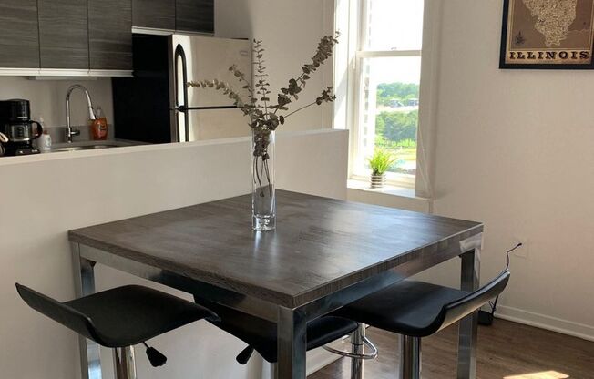 1 bed, 1 bath, 577 sqft, $1,850, Unit 204