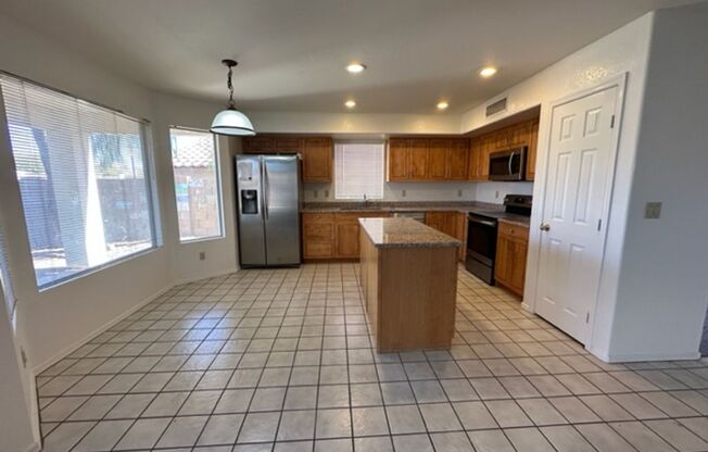 4 beds, 2.5 baths, $2,495