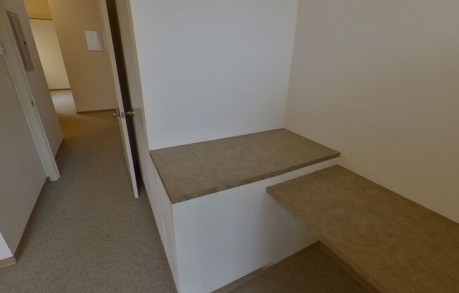 3 beds, 1.5 baths, 1,302 sqft, $2,550, Unit 2