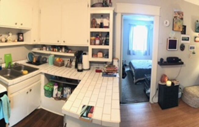 West Wind Apartments
