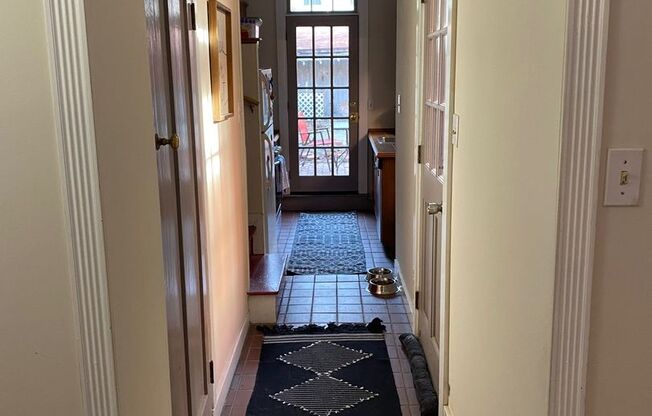 522 Bond St. - Charming 2 possible 3 bed, 1 ½ bath Townhouse in Fells Point