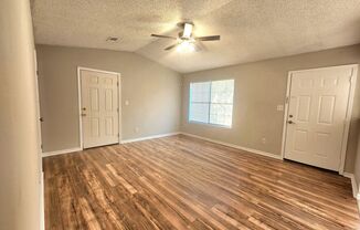 3 beds, 1.5 baths, $1,525