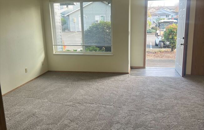 1 bed, 1 bath, 725 sqft, $1,125, Unit 3675D