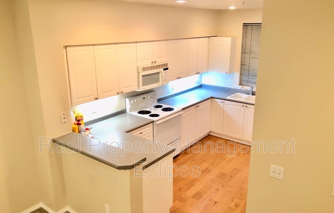 16125 Juanita-Woodinville Way NE #906