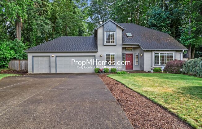 Spacious Four Bedroom Retreat in Lake Grove!