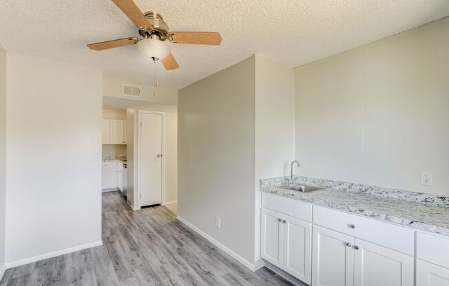 3 beds, 2 baths, 1,150 sqft, $1,875, Unit 27