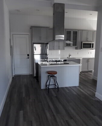 1 bed, 1 bath, 975 sqft, $2,250, Unit 6