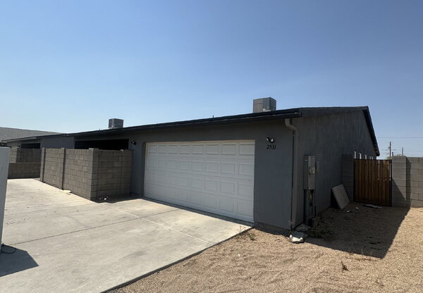 2531 E BROADWAY RD