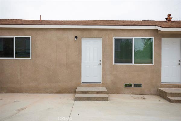 6250 VINELAND AVE