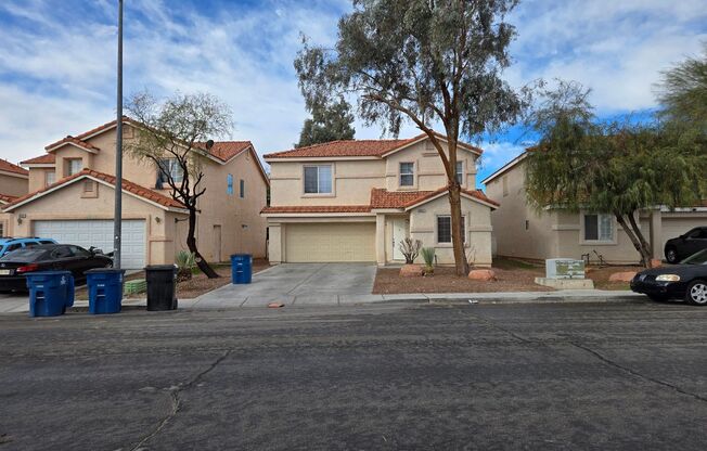 A Fabulous 4 Bedroom Home in N.Las Vegas 1 Bedroom Downstairs.