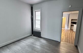 1 bed, 1 bath, $780, Unit APT #1