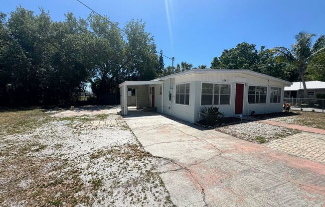 Spacious 4-Bed/2-Bath Home for Rent in Bradenton, FL!!