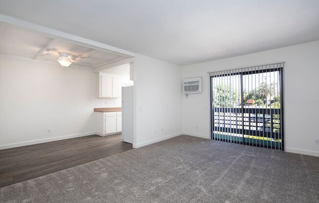 2 beds, 2 baths, 725 sqft, $2,450, Unit 50