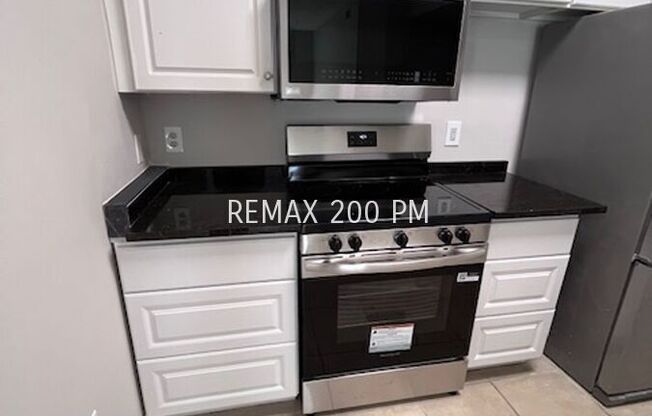 5578 METROWEST BLVD