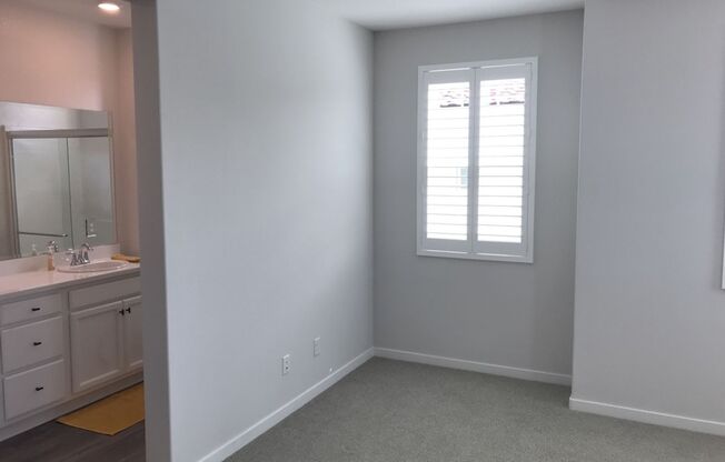 3 beds, 2.5 baths, $2,995, Unit # 65101