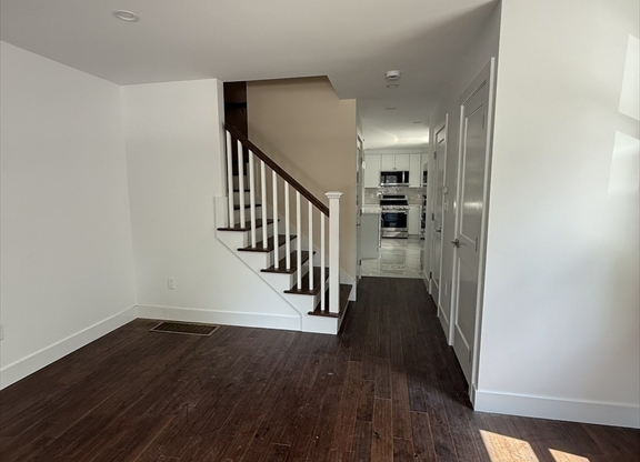 123 NOTTINGHILL RD